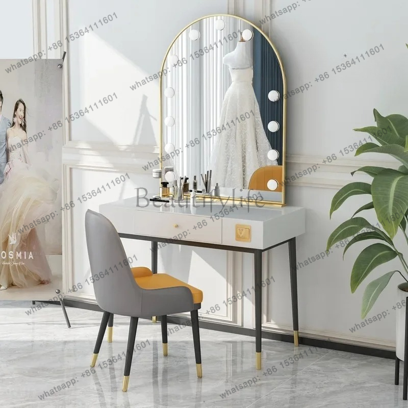 simple lamp mirror makeup tabl - Beauty And Makeup Studio recension och pris